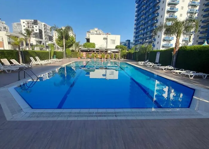 Long Life Iskele アパート Trikomo